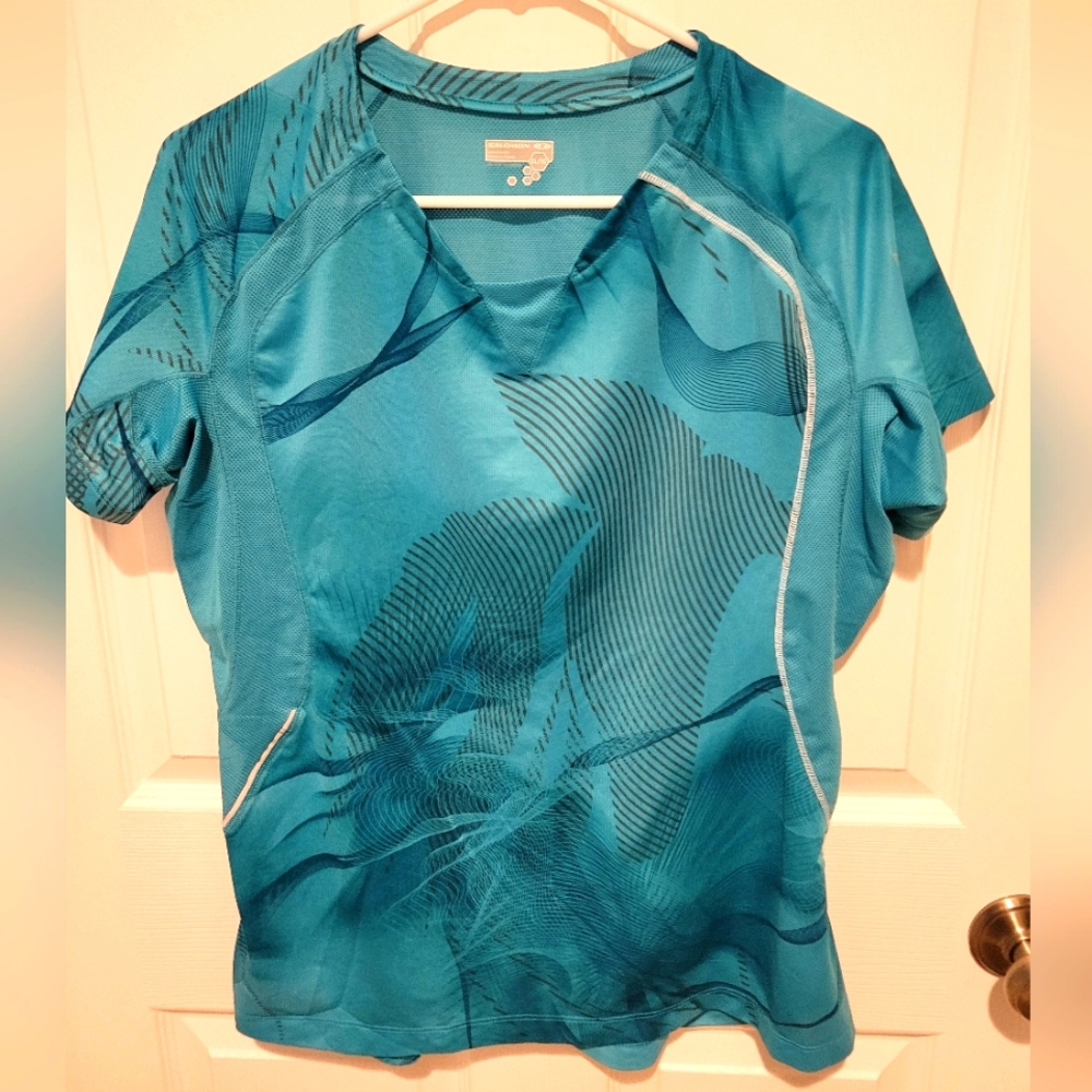 Women's Salomon size XL shirt
